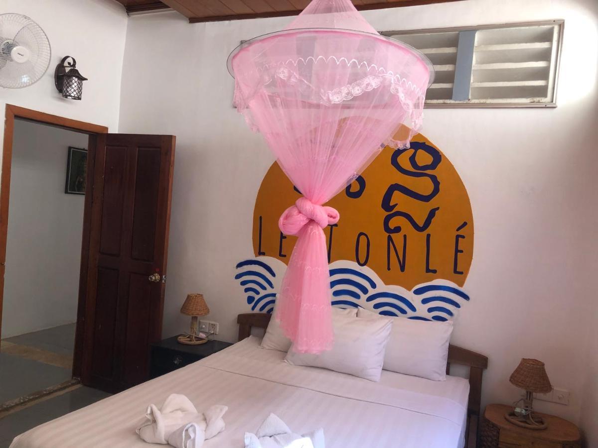 Nomad Guesthouse Kratie Exteriör bild