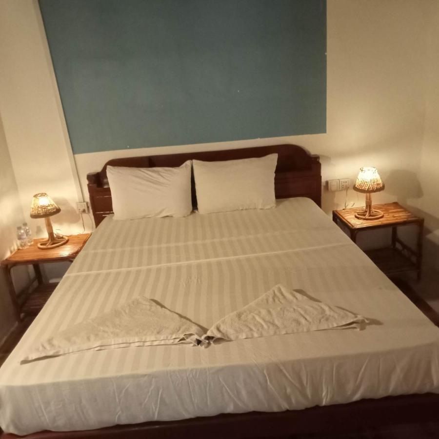 Nomad Guesthouse Kratie Exteriör bild