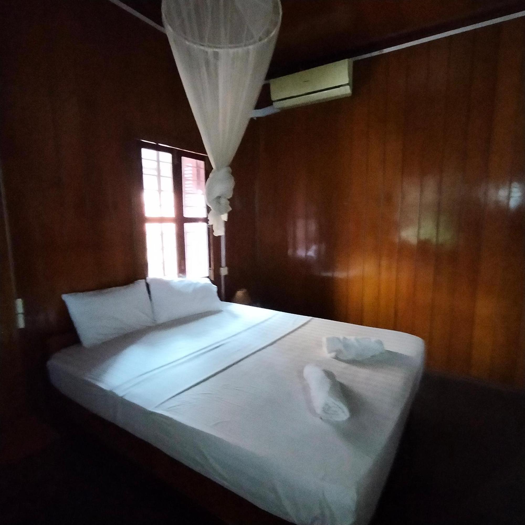 Nomad Guesthouse Kratie Exteriör bild
