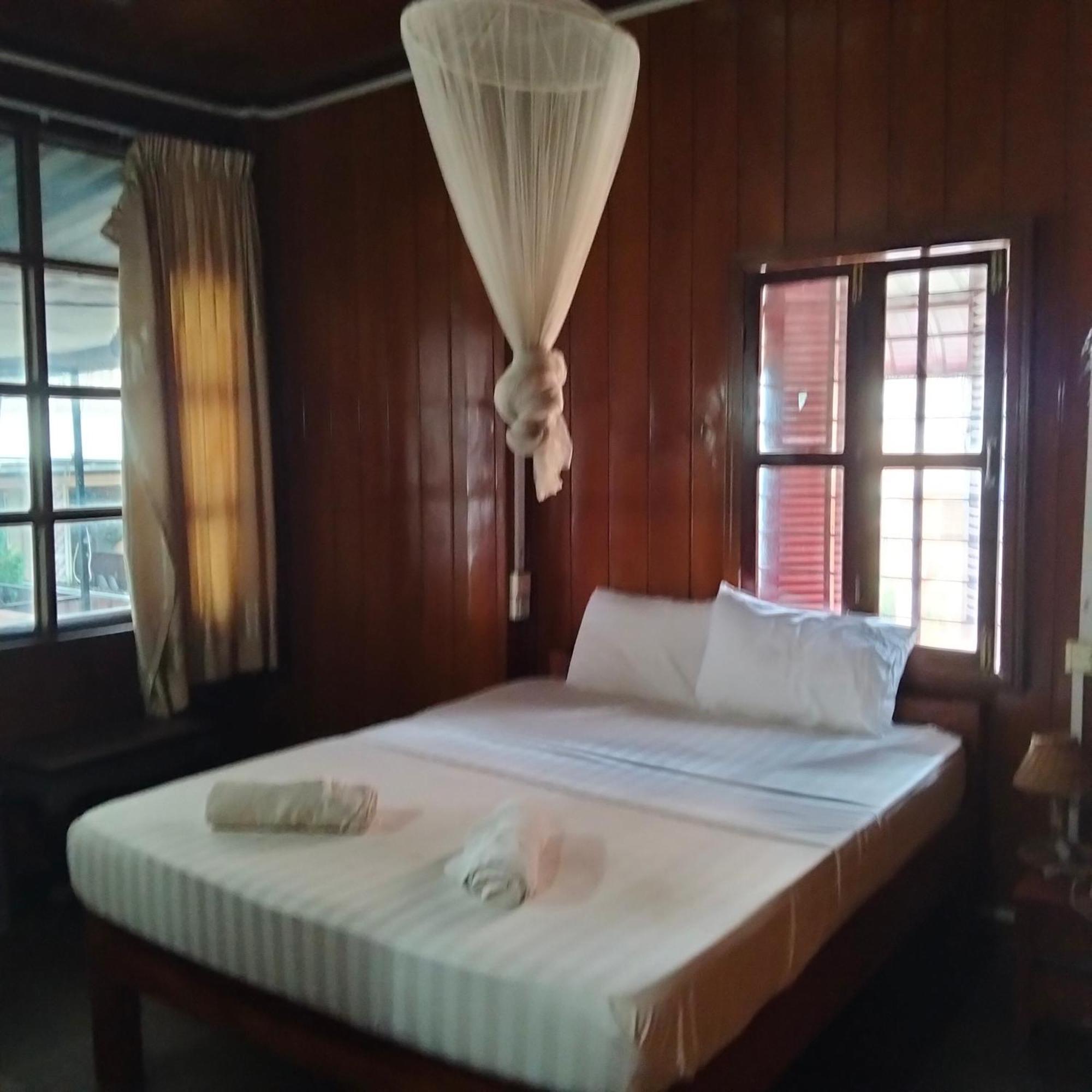 Nomad Guesthouse Kratie Exteriör bild