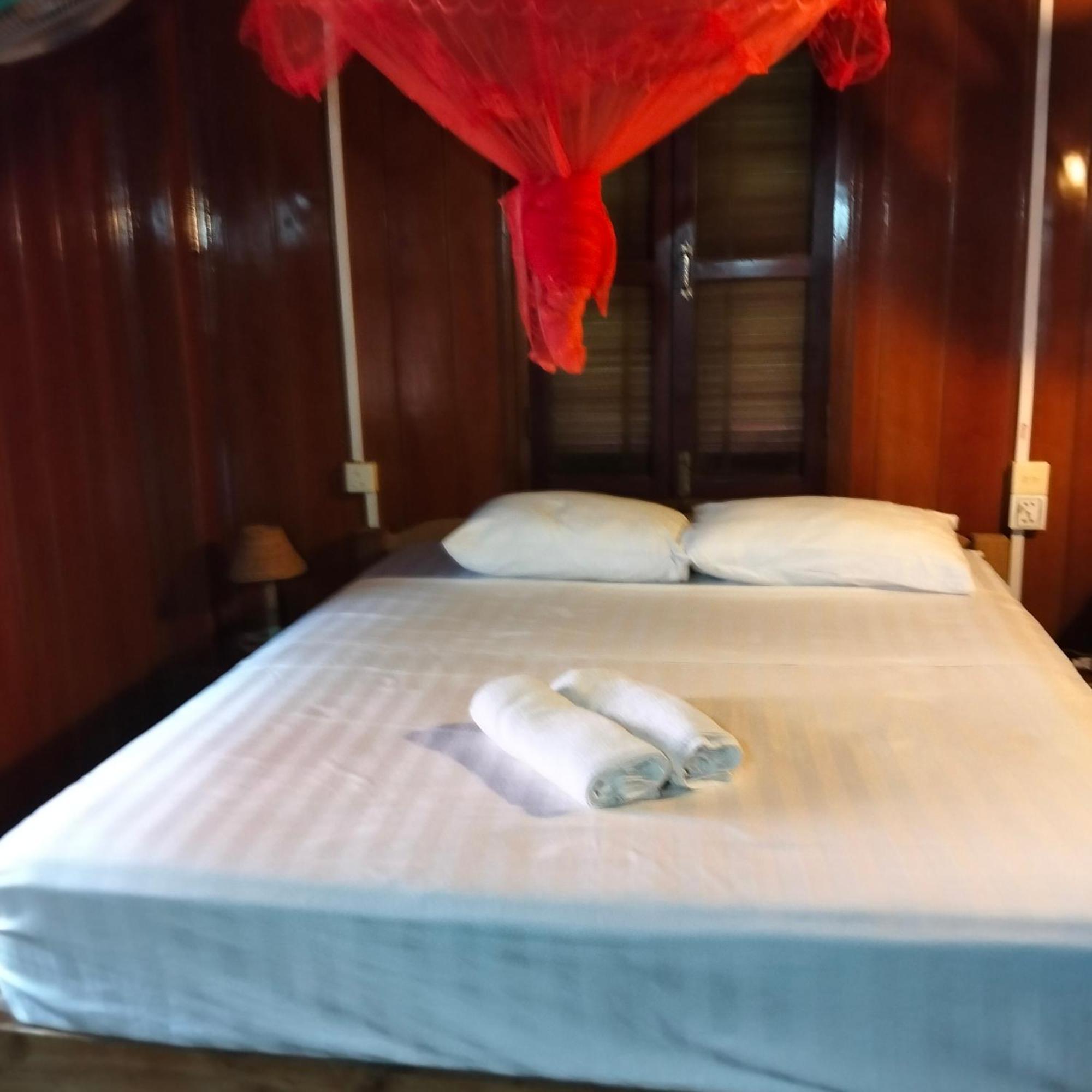 Nomad Guesthouse Kratie Exteriör bild