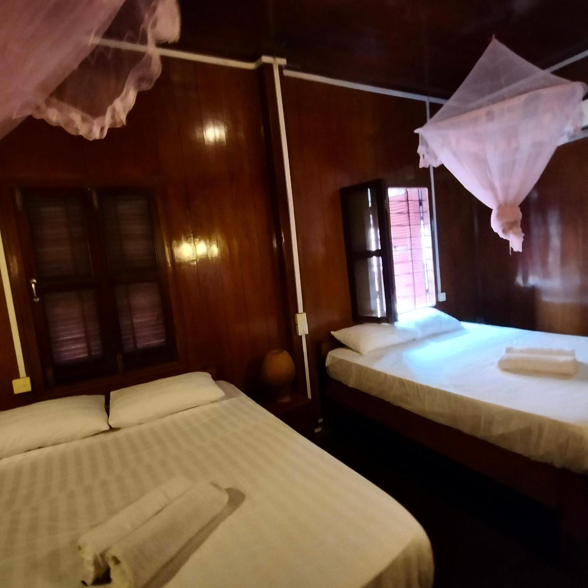 Nomad Guesthouse Kratie Exteriör bild